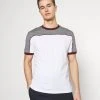 Pier One Uomo T-shirt Con Stampa - Grey/white/bordeaux -Offerta Economica Pier One 02664e0719f345d9a1a9f90568fd2f7c