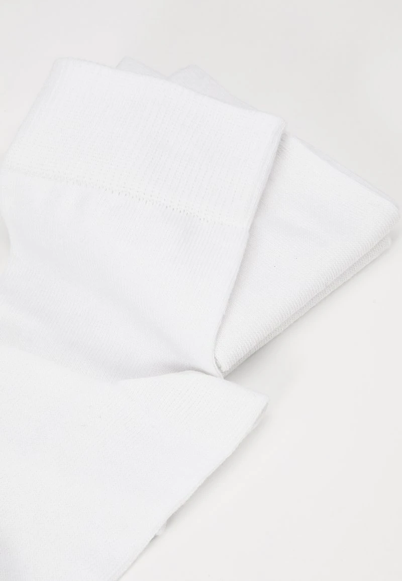 Pier One Uomo 3 PACK - Calze - White 5 Pier One Uomo 3 PACK - Calze - White - immagine 3