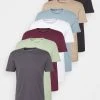 Pier One Uomo 7 PACK - T-shirt Basic - Black/green/bordeaux -Offerta Economica Pier One 05950bdf2b4f4a819c926fdd6aa3f51b