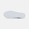 Pier One UNISEX - Sneakers Basse - White 12 Pier One UNISEX - Sneakers Basse - White -Offerta Economica Pier One 0959762b23eb442bb1083f90a4405b12