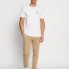 Pier One Uomo T-shirt Con Stampa - White 9 Pier One Uomo T-shirt Con Stampa - White -Offerta Economica Pier One 22de5531429f4a948df770fc6ad409b8