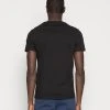 Pier One Uomo 3 PACK - T-shirt Basic - Black -Offerta Economica Pier One 2679cee50cbe4987bedd7be49870e87f