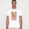 Pier One Uomo LEAF PRINT GRAPHIC T-SHIRT - T-shirt Con Stampa - White -Offerta Economica Pier One 2971baeb496e4c7ca0af63ca66e6b69f
