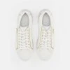 Pier One Unisex Sneakers Basse - White/gold -Offerta Economica Pier One 2b6e8904e99d446c8c45e4a5d29d9271