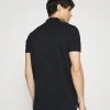 Pier One Uomo Polo - Dark Blue 11 Pier One Uomo Polo - Dark Blue -Offerta Economica Pier One 2e83fd18e1644f7cad84a32fd980ea9b
