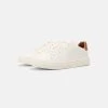 Pier One Uomo Sneakers Basse - White 10 Pier One Uomo Sneakers Basse - White -Offerta Economica Pier One 3243dc97994f45bb8feb11f01be25206