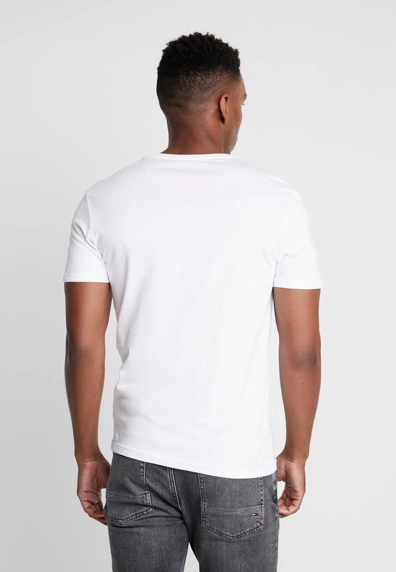 Pier One Uomo 3 PACK - T-shirt Basic - White 6 Pier One Uomo 3 PACK - T-shirt Basic - White - immagine 4