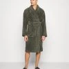 Pier One Uomo Accappatoio - Khaki 9 Pier One Uomo Accappatoio - Khaki -Offerta Economica Pier One 3e4ac632f1a04d3191916ca5953e9cbe