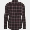 Pier One Uomo Camicia - Mottled Dark Grey / Bordeaux 6 Pier One Uomo Camicia - Mottled Dark Grey / Bordeaux -Offerta Economica Pier One 3f02f269b89c46ac9905432556929c25