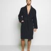 Pier One Uomo Accappatoio - Dark Blue 8 Pier One Uomo Accappatoio - Dark Blue -Offerta Economica Pier One 3fd724fcdd714dccba95a06f08268922