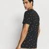 Pier One Uomo T-shirt Con Stampa - Black 10 Pier One Uomo T-shirt Con Stampa - Black -Offerta Economica Pier One 53d3048455024866a97ad2a125287081