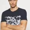 Pier One Uomo T-shirt Con Stampa - Dark Blue -Offerta Economica Pier One 5635e954617a4916a24c0b832839bc3e