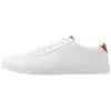 Pier One Uomo UNISEX - Sneakers Basse - White 2 Pier One Uomo UNISEX - Sneakers Basse - White -Offerta Economica Pier One 56445ac35fcb4071b68159e78991966f