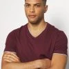 Pier One Uomo T-shirt Basic - Bordeaux 12 Pier One Uomo T-shirt Basic - Bordeaux -Offerta Economica Pier One 67671e08d12343d69cdb83f305fe5212