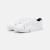 Pier One UNISEX - Sneakers Basse - White 9 Pier One UNISEX - Sneakers Basse - White -Offerta Economica Pier One 7a5eae5954904110b3c023efc4c6e8ab