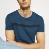 Pier One Uomo T-shirt Con Stampa - Blue 13 Pier One Uomo T-shirt Con Stampa - Blue -Offerta Economica Pier One 7c56f1614d2349baab8c62bf4cf51663