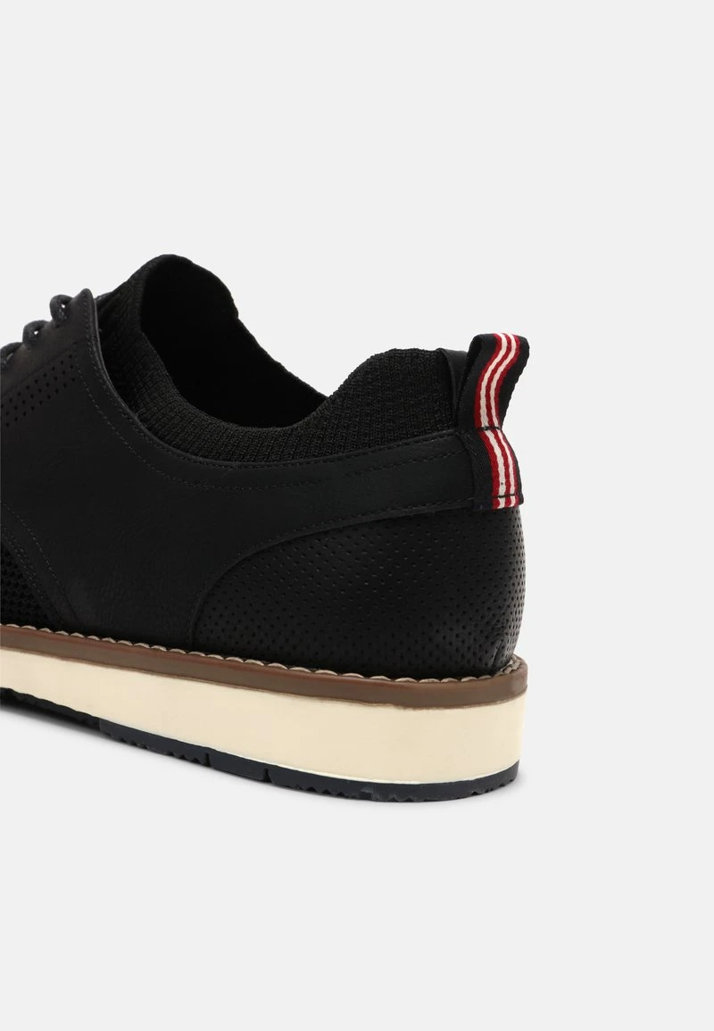 Pier One Uomo Stringate Sportive - Black 9 Pier One Uomo Stringate Sportive - Black - immagine 7