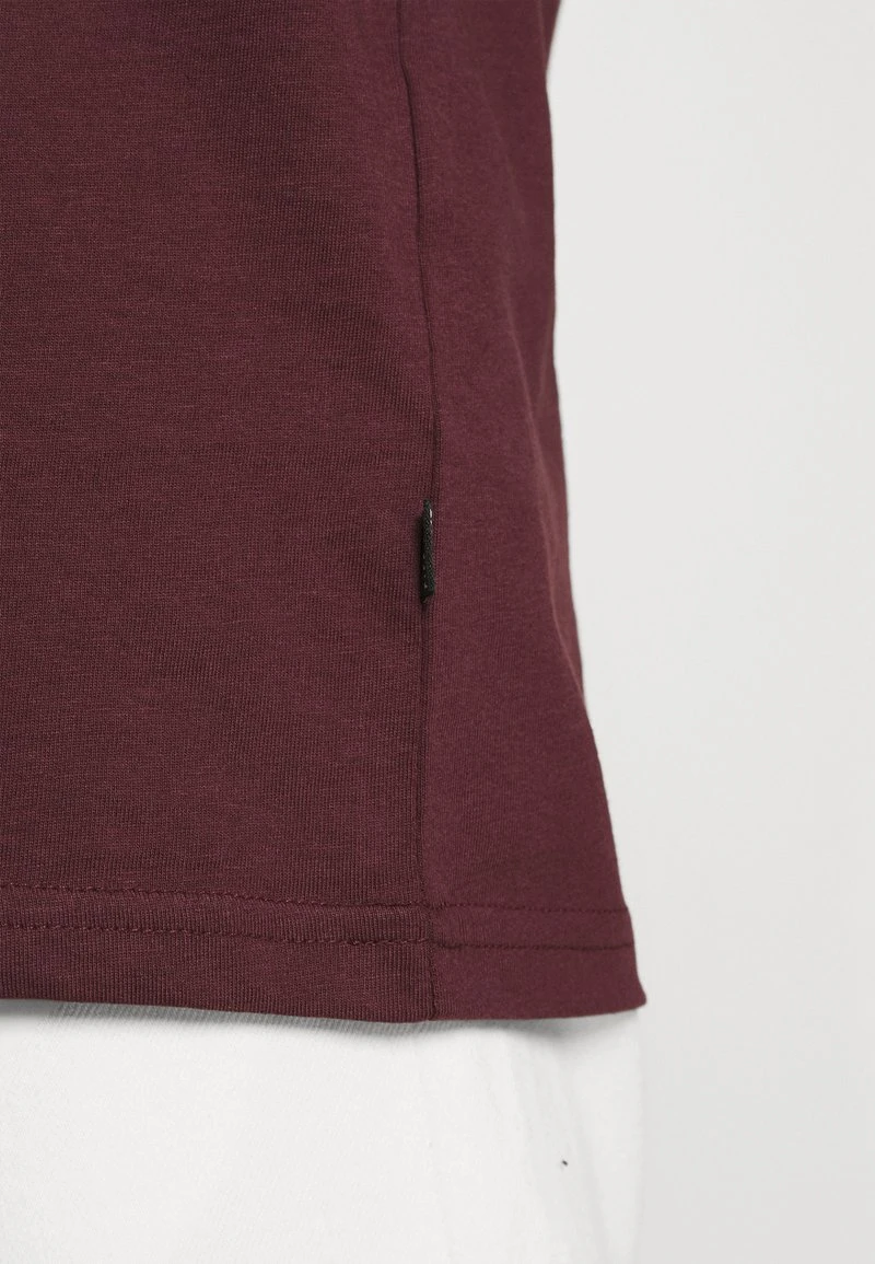 Pier One Uomo 2 PACK - T-shirt Basic - White/dark Grey 8 Pier One Uomo 2 PACK - T-shirt Basic - White/dark Grey - immagine 6