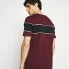Pier One Uomo T-shirt Con Stampa - Bordeaux/black/white 10 Pier One Uomo T-shirt Con Stampa - Bordeaux/black/white -Offerta Economica Pier One 83eecb8083db461f95924d00d878d2d8