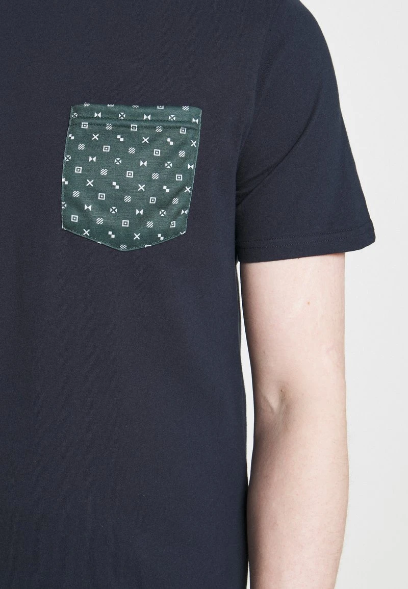 Pier One Uomo T-shirt Con Stampa - Dark Blue 6 Pier One Uomo T-shirt Con Stampa - Dark Blue - immagine 4