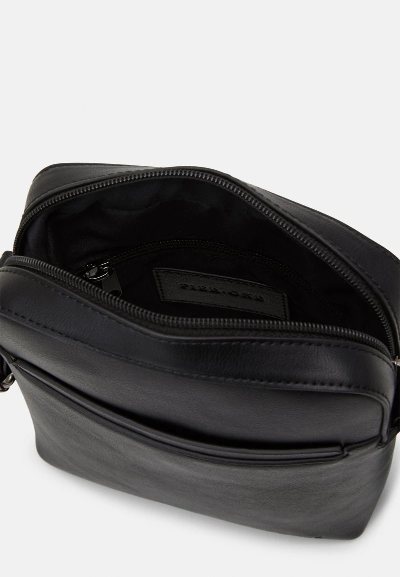 Pier One Uomo Borsa A Tracolla - Black 5 Pier One Uomo Borsa A Tracolla - Black - immagine 3