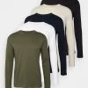 Pier One Uomo 5 PACK - Maglietta A Manica Lunga - Blue/white/beige/olive -Offerta Economica Pier One 946c941ae0e947a999397bec98f5181f