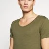 Pier One Uomo T-shirt Basic - Khaki -Offerta Economica Pier One 9a99b34538d8468482f1a4ee6eb0c887