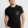 Pier One Uomo T-shirt Con Stampa - Black -Offerta Economica Pier One 9d71ef607fc14954be7aebb7643fdce1