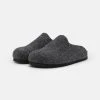 Pier One UNISEX - Pantofole - Dark Grey -Offerta Economica Pier One a661453bcbc64e148b23c749e20342df