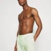 Pier One Uomo PEACHY SOFT BEACH SHORTS - Shorts Da Mare - Light Green -Offerta Economica Pier One af3465d0e5d64437abe0b972907ef3e3