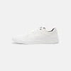 Pier One UNISEX - Sneakers Basse - White -Offerta Economica Pier One b6b098db2b844a1ab6ffe433eb818cb7