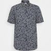 Pier One Uomo Camicia - Dark Blue 15 Pier One Uomo Camicia - Dark Blue -Offerta Economica Pier One c89d1daa25df4f1c9dad5c36febe041d
