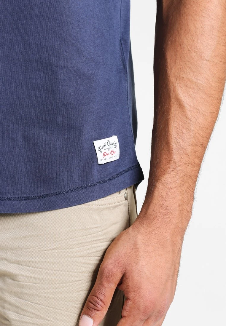 Pier One Uomo T-shirt Basic - Navy 7 Pier One Uomo T-shirt Basic - Navy - immagine 5