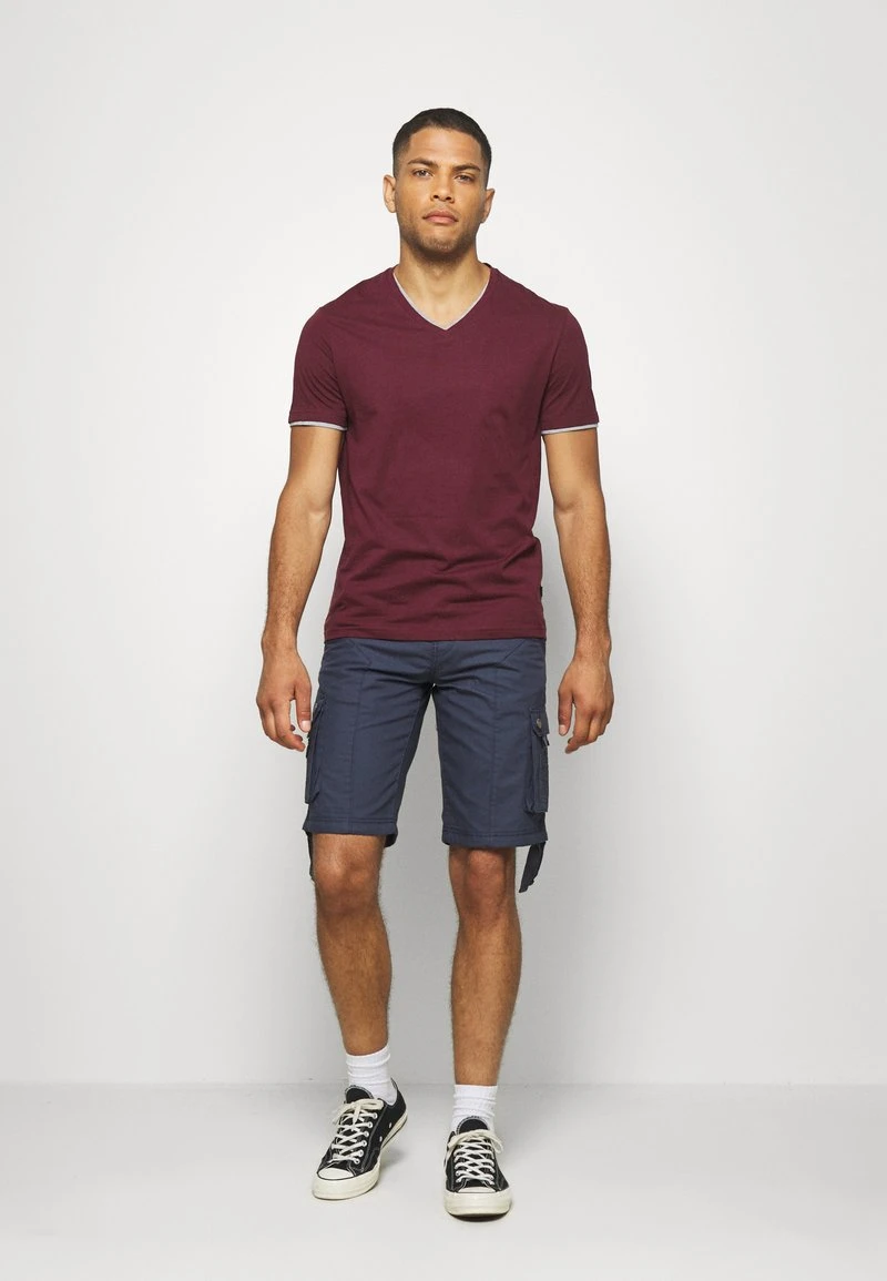 Pier One Uomo T-shirt Basic - Bordeaux 4 Pier One Uomo T-shirt Basic - Bordeaux - immagine 2