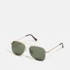 Pier One Uomo Occhiali Da Sole - Green -Offerta Economica Pier One e1e418619b3840278c81756861e0ef19