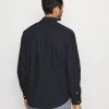 Pier One Uomo Camicia - Dark Blue 10 Pier One Uomo Camicia - Dark Blue -Offerta Economica Pier One e4cabe3368614ec7a759ad0e1216252e
