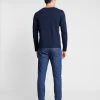 Pier One Uomo Maglietta A Manica Lunga - Dark Blue -Offerta Economica Pier One e64a3006a7c0456ebe923c8afeb23f07