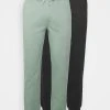 Pier One Uomo 2er PACK - Pantaloni Sportivi - Green/black -Offerta Economica Pier One e9e52a633c1c4d2b95660c1da4b10a89