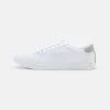 Pier One UNISEX - Sneakers Basse - White/light Grey -Offerta Economica Pier One ea58310a522c4567bde3b2ab15547593