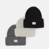 Pier One 3 PACK UNISEX - Berretto - Black/dark Grey/off-white -Offerta Economica Pier One f7e664873d7a4e8981097777ebd53a69