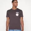 Pier One Unisex GRAPHIC T-SHIRT - T-shirt Basic - Brown -Offerta Economica Pier One faf76b6f6b694acbabf318c593c577bf 1