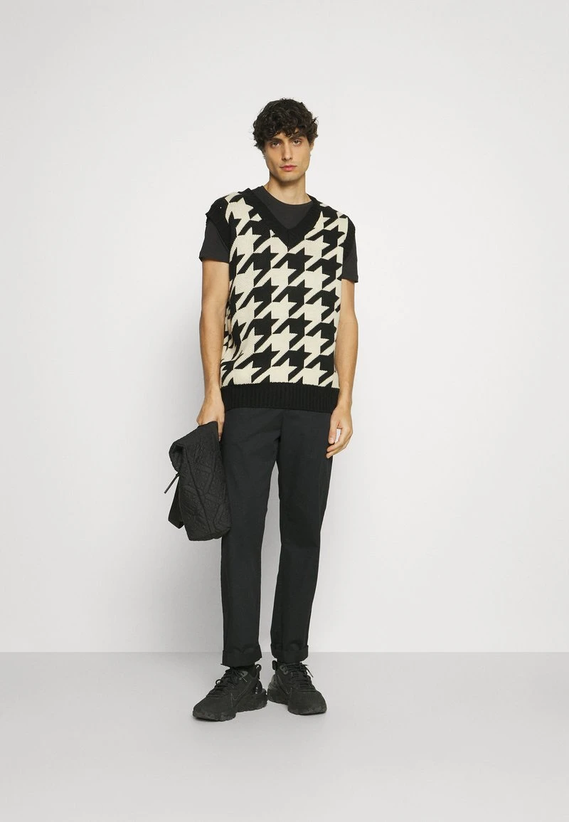 Pier One Uomo WITH BIRD STRAIGHT 5 PACK - T-shirt Basic - White/black/dark Blue 3 Pier One Uomo WITH BIRD STRAIGHT 5 PACK - T-shirt Basic - White/black/dark Blue